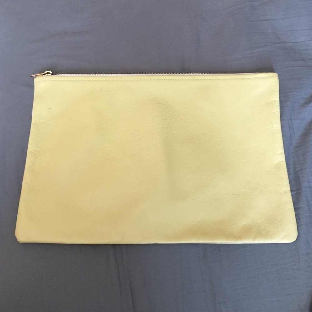 American Apparel Medium Carry-All Leather Pouch